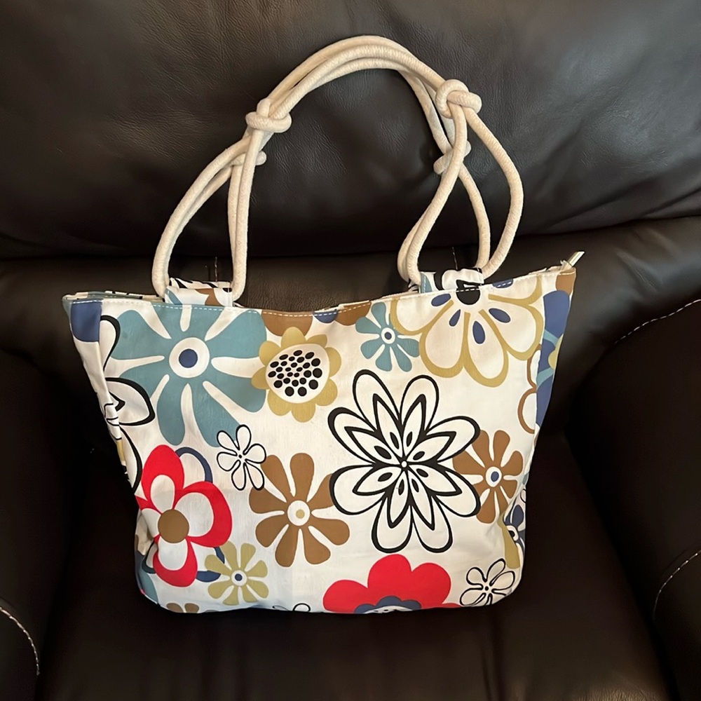 Farmhouse is My Style Abstract Floral Tote.